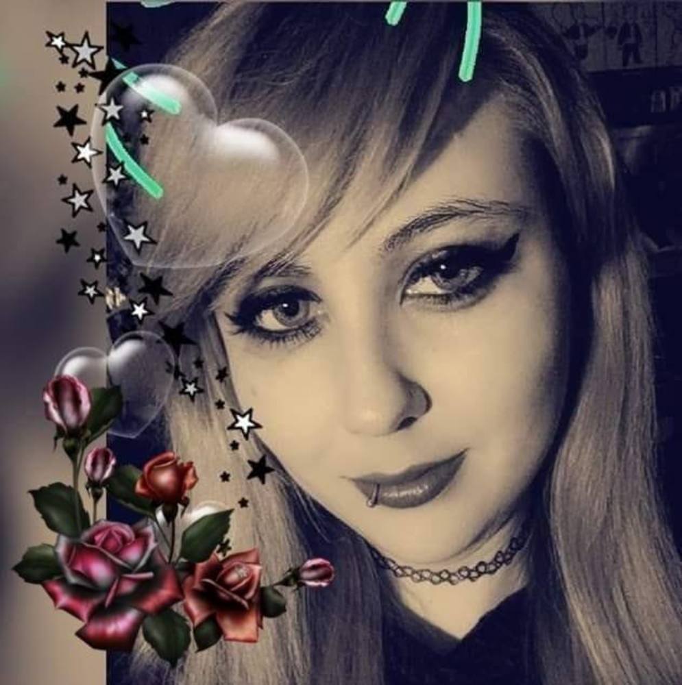 Meet your Posher, Caitlynn